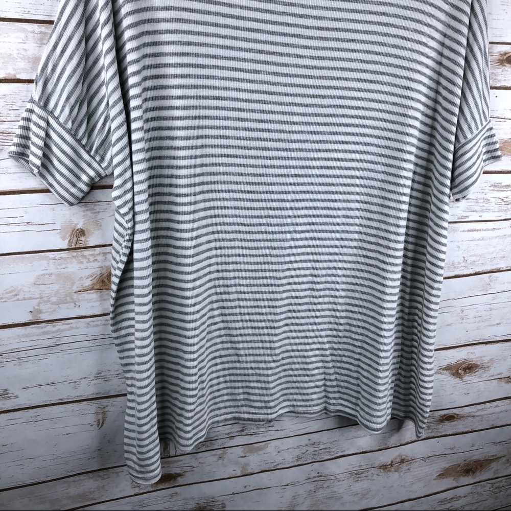 Agnes & Dora stripe oversized short sleeve top - Picture 3 of 8